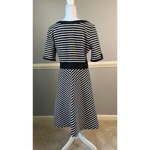 Liz Claiborne Black White Striped Fit Flare Dress Size 14 Stretch Modern Office